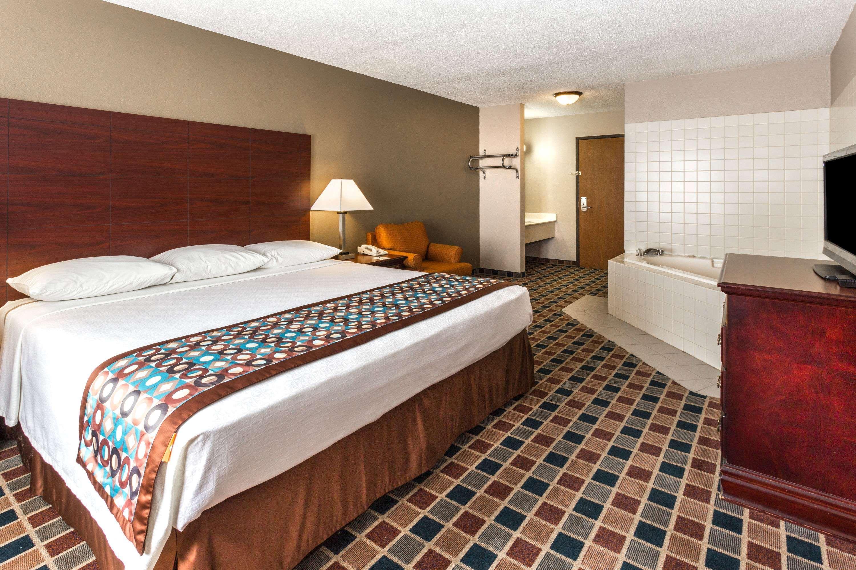Super 8 By Wyndham Frankfort In Extérieur photo