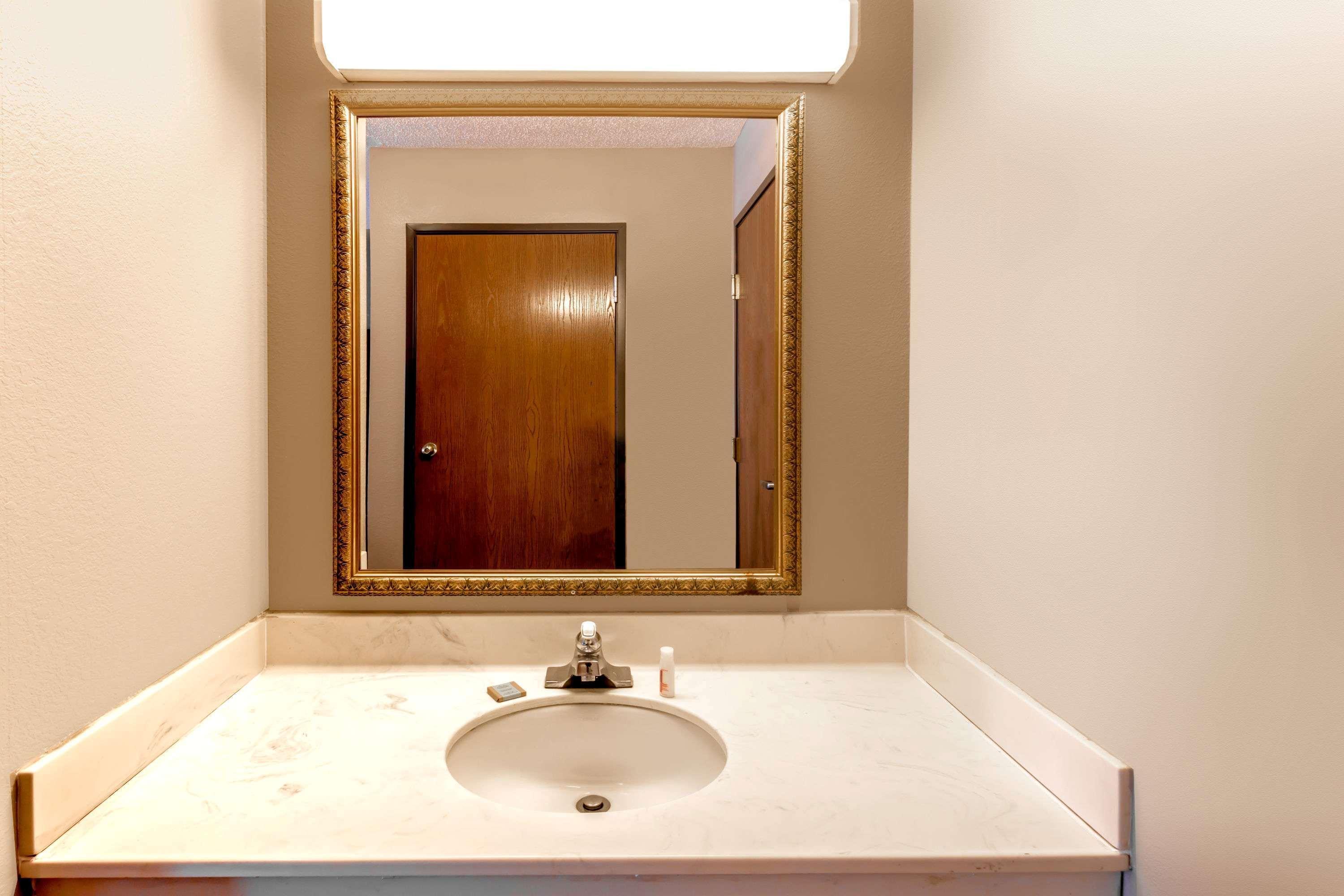 Super 8 By Wyndham Frankfort In Extérieur photo